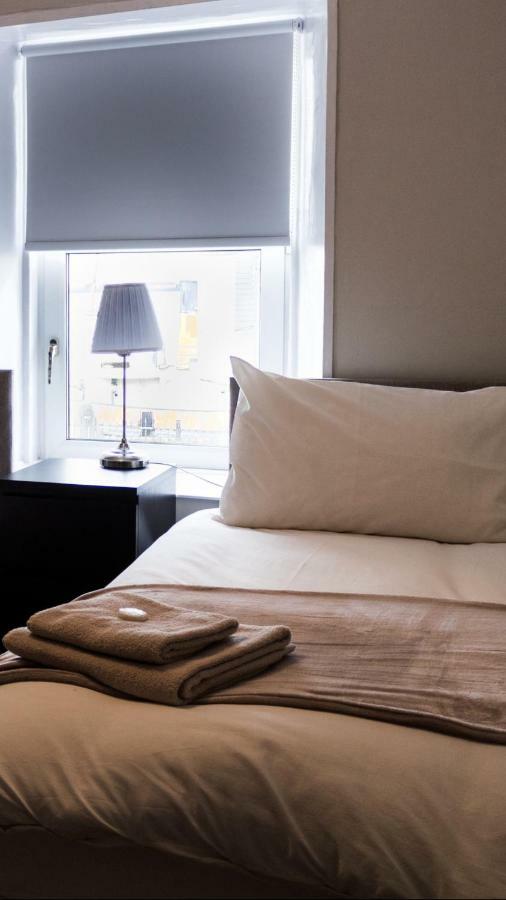 Harbourlights Accomodation Ирвин Экстерьер фото