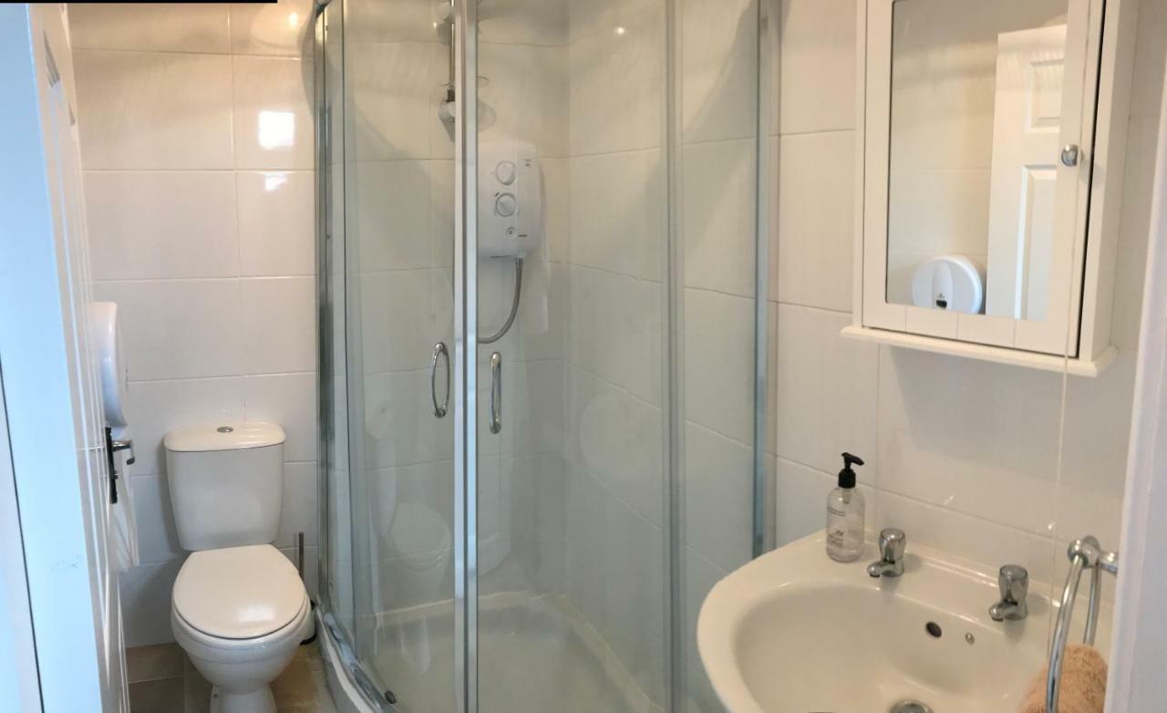 Harbourlights Accomodation Ирвин Экстерьер фото
